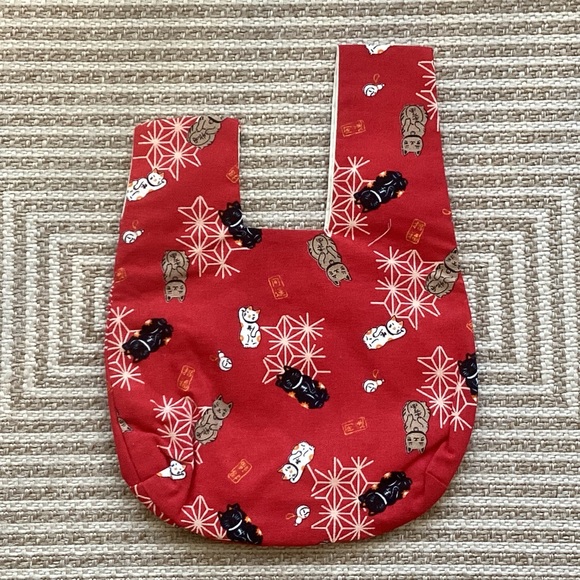 ALL NEW Japanese maneki neko textile wrist bag - Picture 3 of 14